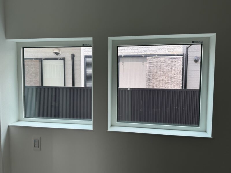 目隠しフィルムを施工しました。