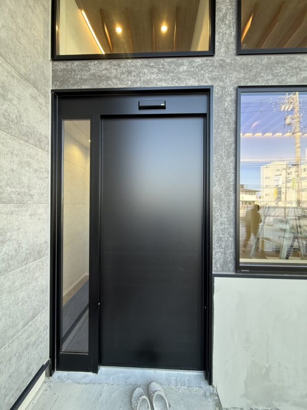 新設ADにダイノックシート施工